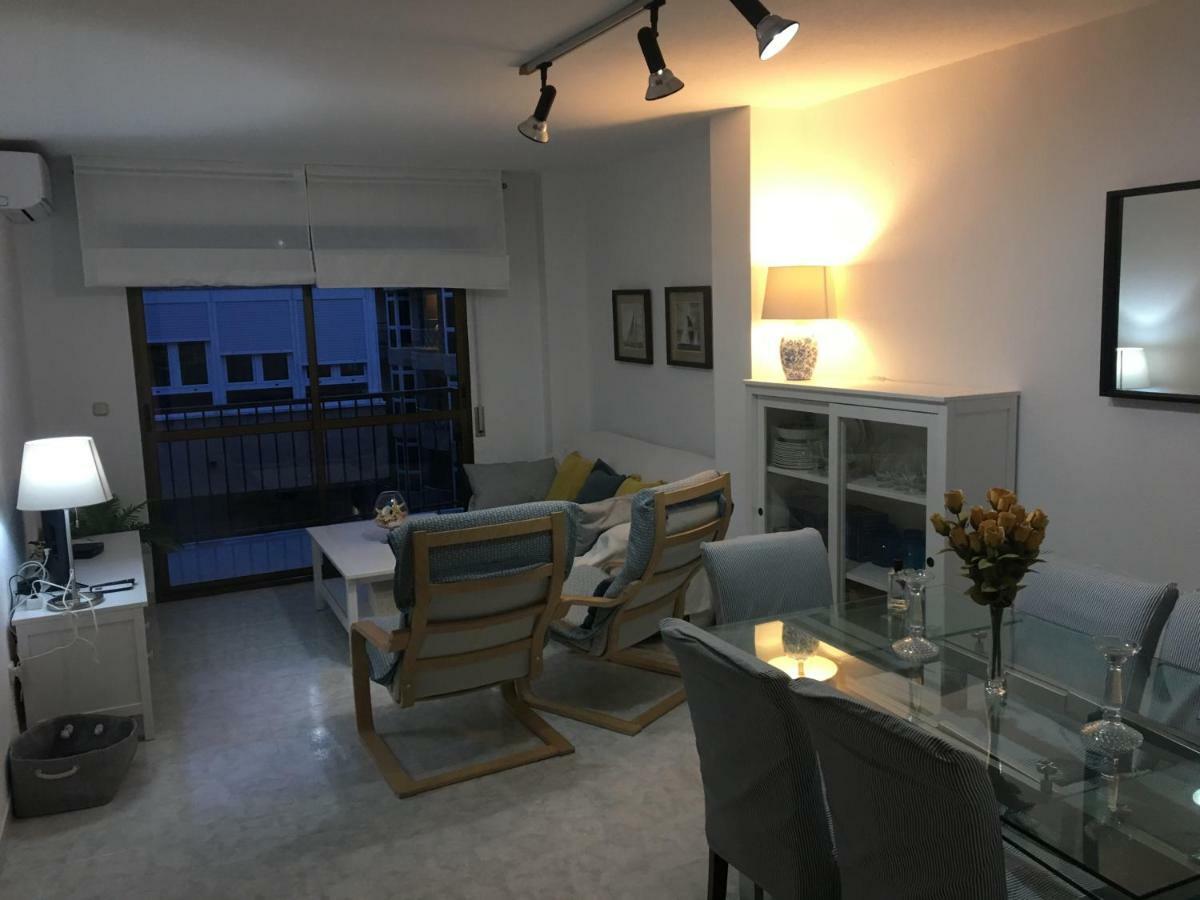 Piso En Plaza De Espana Y Playa De La Colonia Apartment Aguilas
